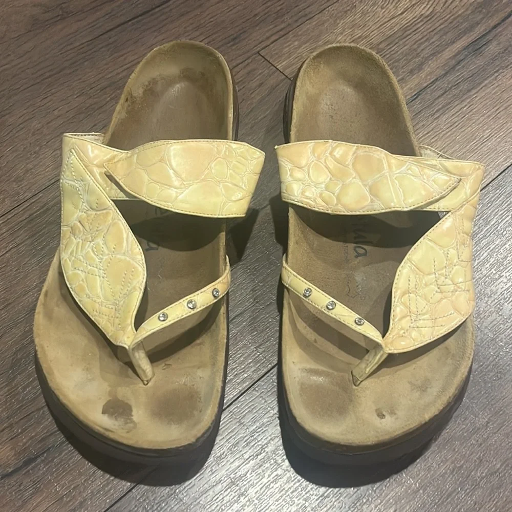 Birkenstock size 11 - Picture 2 of 6